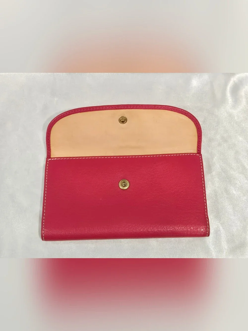 Dooney & Bourke Red Pebbled Leather Wallet With Box - Picture 9 of 16